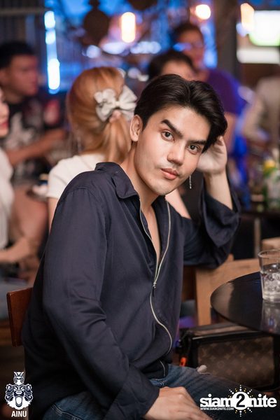 Saturday Night at Ainu Bar — photo 87