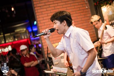 Saturday Night at Ainu Bar — photo 142