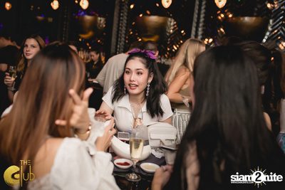 Crush Wednesdays กับ DJ Kay ที่ The Club at Koi — photo 11