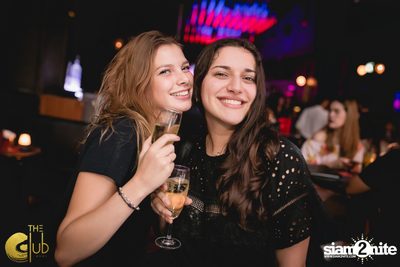 Crush Wednesdays กับ DJ Kay ที่ The Club at Koi — photo 12