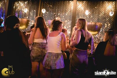 Crush Wednesdays กับ DJ Kay ที่ The Club at Koi — photo 22