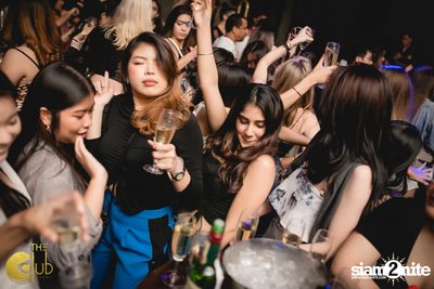 Crush Wednesdays กับ DJ Kay ที่ The Club at Koi — photo 34