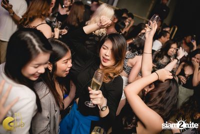 Crush Wednesdays กับ DJ Kay ที่ The Club at Koi — photo 35