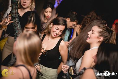 Crush Wednesdays กับ DJ Kay ที่ The Club at Koi — photo 38