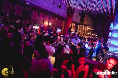 Crush Wednesdays กับ DJ Kay ที่ The Club at Koi — photo 48