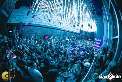 Crush Wednesdays กับ DJ Kay ที่ The Club at Koi — photo 76
