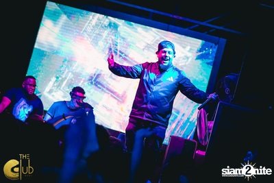 Crush Wednesdays กับ DJ Kay ที่ The Club at Koi — photo 82