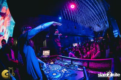 Crush Wednesdays กับ DJ Kay ที่ The Club at Koi — photo 86