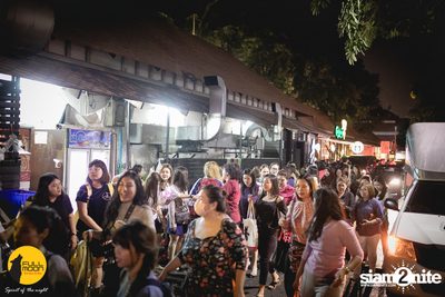 Nont Tanont at Fullmoon Terrace & Bar — photo 77