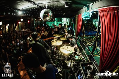 ZEAL at Yak Bar — photo 93