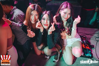 Knomjean x WAii at Warmup Cafe Chiangmai — photo 130
