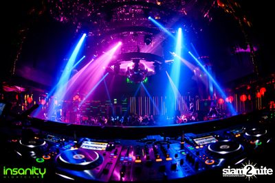 Chinese New Year Festival กับ DJ Gary ที่ Insanity Nightclub — photo 53