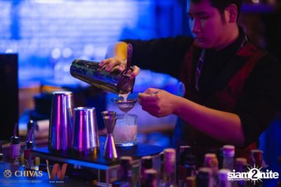 Saturday Night at Wine Bridge — photo 4
