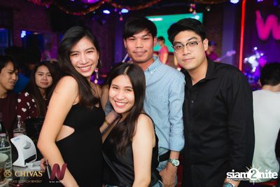 Saturday Night at Wine Bridge — photo 19