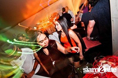 SUK 11 CLUB CRAWL — photo 11