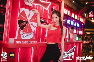 คอนเสิร์ต Budweiser Bud Night Live กับ KLEAR ที่ Begin Bar & Bistro — photo 9