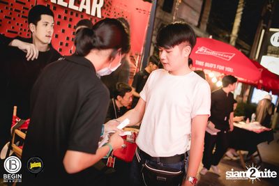 คอนเสิร์ต Budweiser Bud Night Live กับ KLEAR ที่ Begin Bar & Bistro — photo 17