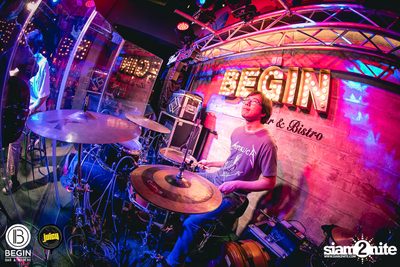คอนเสิร์ต Budweiser Bud Night Live กับ KLEAR ที่ Begin Bar & Bistro — photo 30