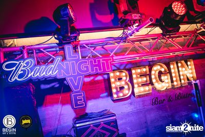 คอนเสิร์ต Budweiser Bud Night Live กับ KLEAR ที่ Begin Bar & Bistro — photo 47