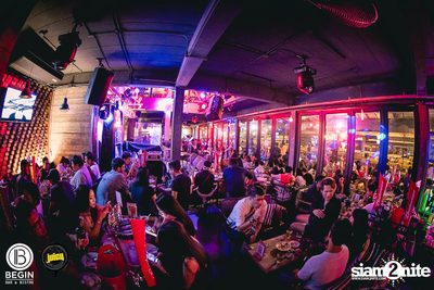 คอนเสิร์ต Budweiser Bud Night Live กับ KLEAR ที่ Begin Bar & Bistro — photo 49