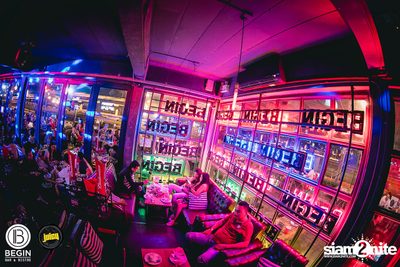 คอนเสิร์ต Budweiser Bud Night Live กับ KLEAR ที่ Begin Bar & Bistro — photo 50