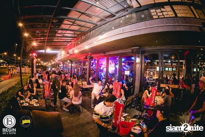 คอนเสิร์ต Budweiser Bud Night Live กับ KLEAR ที่ Begin Bar & Bistro — photo 54