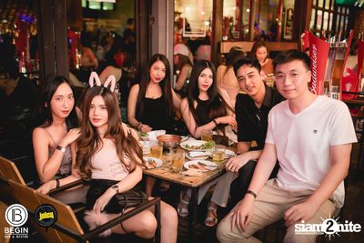 คอนเสิร์ต Budweiser Bud Night Live กับ KLEAR ที่ Begin Bar & Bistro — photo 56