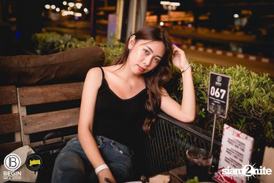 คอนเสิร์ต Budweiser Bud Night Live กับ KLEAR ที่ Begin Bar & Bistro — photo 61