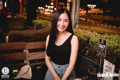 คอนเสิร์ต Budweiser Bud Night Live กับ KLEAR ที่ Begin Bar & Bistro — photo 62