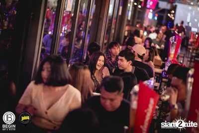 คอนเสิร์ต Budweiser Bud Night Live กับ KLEAR ที่ Begin Bar & Bistro — photo 69