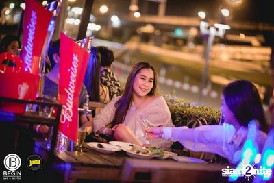 คอนเสิร์ต Budweiser Bud Night Live กับ KLEAR ที่ Begin Bar & Bistro — photo 71