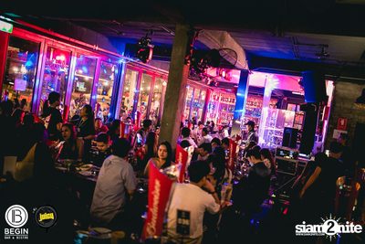 คอนเสิร์ต Budweiser Bud Night Live กับ KLEAR ที่ Begin Bar & Bistro — photo 80