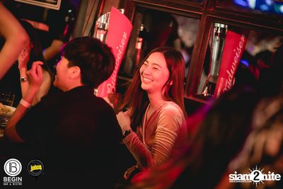 คอนเสิร์ต Budweiser Bud Night Live กับ KLEAR ที่ Begin Bar & Bistro — photo 87