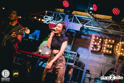 คอนเสิร์ต Budweiser Bud Night Live กับ KLEAR ที่ Begin Bar & Bistro — photo 88