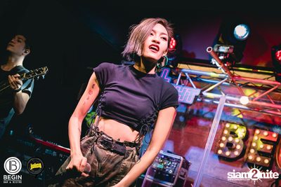 คอนเสิร์ต Budweiser Bud Night Live กับ KLEAR ที่ Begin Bar & Bistro — photo 96