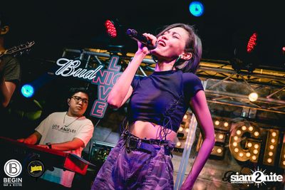 คอนเสิร์ต Budweiser Bud Night Live กับ KLEAR ที่ Begin Bar & Bistro — photo 101