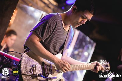 คอนเสิร์ต Budweiser Bud Night Live กับ KLEAR ที่ Begin Bar & Bistro — photo 117