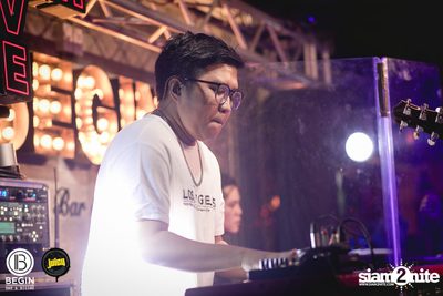 คอนเสิร์ต Budweiser Bud Night Live กับ KLEAR ที่ Begin Bar & Bistro — photo 118