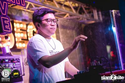 คอนเสิร์ต Budweiser Bud Night Live กับ KLEAR ที่ Begin Bar & Bistro — photo 119