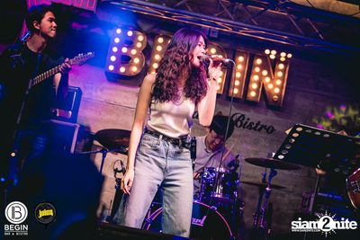 คอนเสิร์ต Budweiser Bud Night Live กับ KLEAR ที่ Begin Bar & Bistro — photo 169