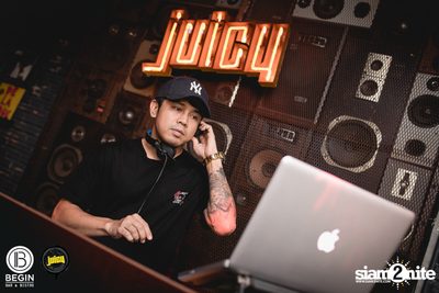คอนเสิร์ต Budweiser Bud Night Live กับ KLEAR ที่ Begin Bar & Bistro — photo 174