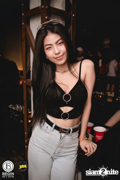คอนเสิร์ต Budweiser Bud Night Live กับ KLEAR ที่ Begin Bar & Bistro — photo 185