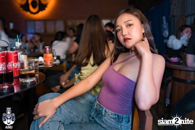 Friday Night at Ainu Bar — photo 42