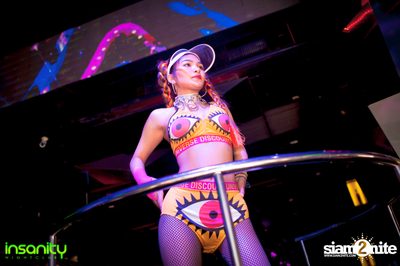 DJ Litchi ที่ Insanity Nightclub — photo 9
