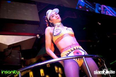 DJ Litchi ที่ Insanity Nightclub — photo 10