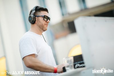 amBar Pool Party ที่ Four Points by Sheraton — photo 23