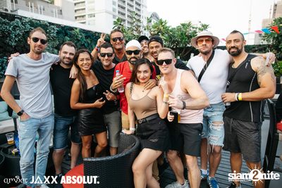 amBar Pool Party ที่ Four Points by Sheraton — photo 39