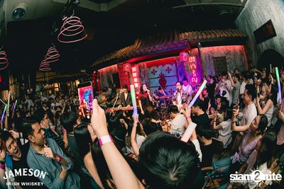 คอนเสิร์ต JAM Night by Jameson LIPTA x Ink Waruntorn ที่ Chongjaroen Groove — photo 81