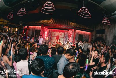 คอนเสิร์ต JAM Night by Jameson LIPTA x Ink Waruntorn ที่ Chongjaroen Groove — photo 86