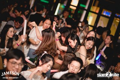 คอนเสิร์ต JAM Night by Jameson LIPTA x Ink Waruntorn ที่ Chongjaroen Groove — photo 100